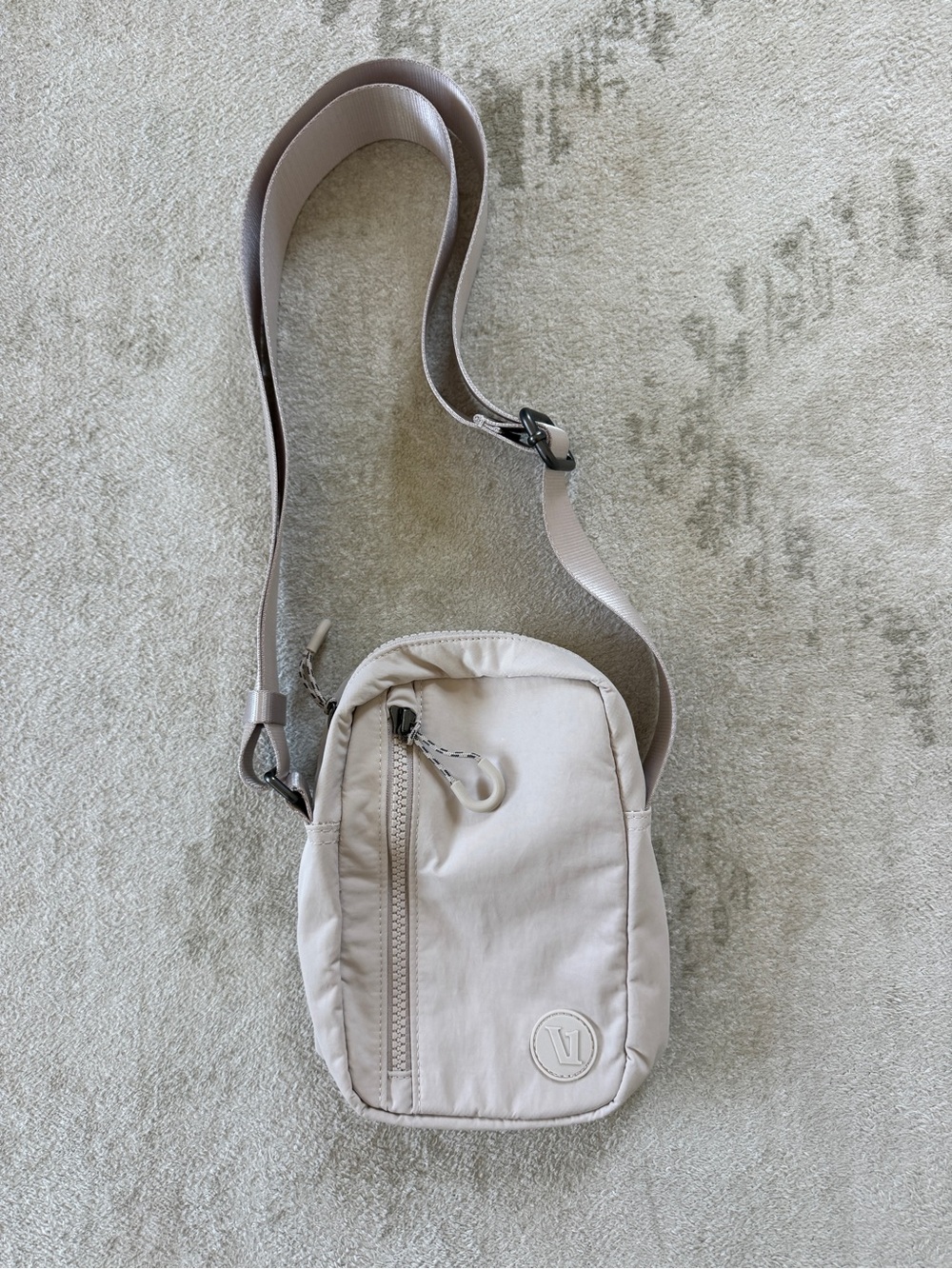 Vuori All Around Crossbody Bag